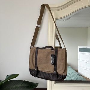 Vintage Style White Ridge Crossbody Messenger Bag